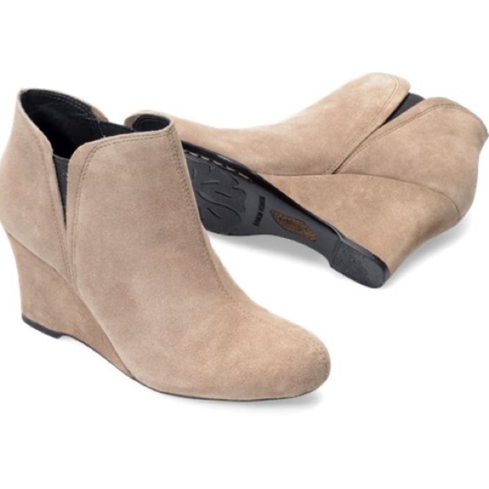 Crown by Born “Faylan” Coco Suede Ankle Boots, wedge heel, size 7 women’s